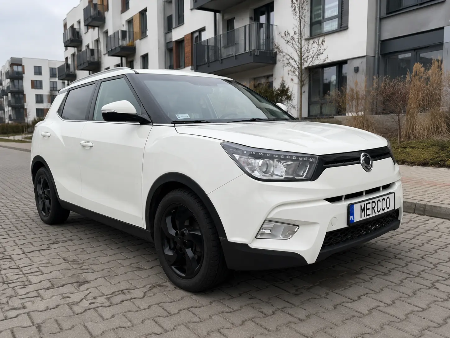 SSANGYOUNG TIVOLI